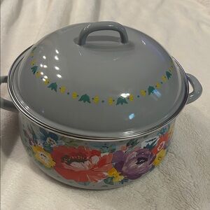 The Pioneer Woman Elegant Gray Enamel Pot